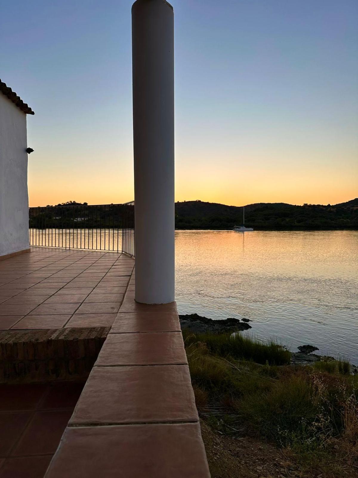 Magnifica Casa A Orillas Del Guadiana Huelva Luaran gambar